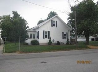 412 S Market St, Waterloo, IL 62298