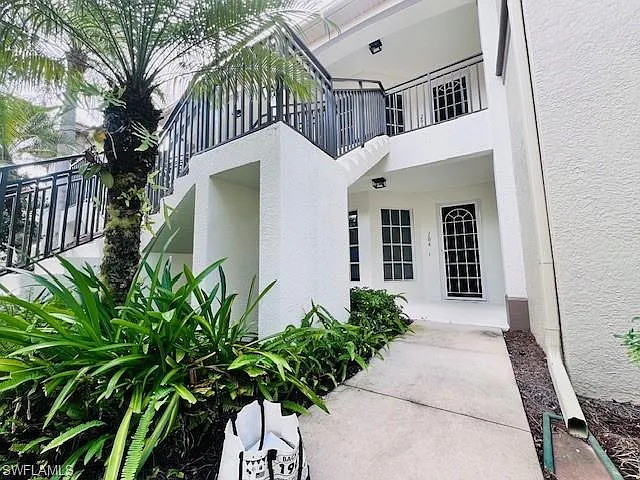 2 bed, 2.0 bath, 1696 sqft, $6,000 — Photo 2
