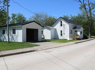 657 W Lincoln St, Nappanee, IN 46550