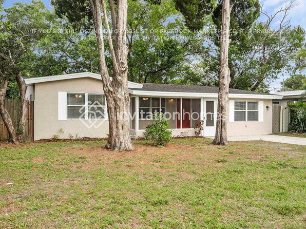 215 Emerald Ln