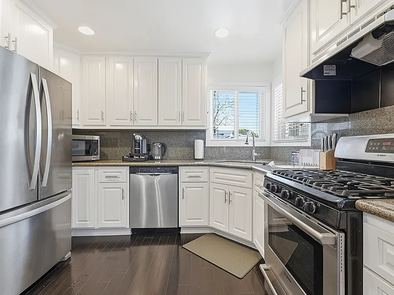 4136 Tilden Ave — Photo 14