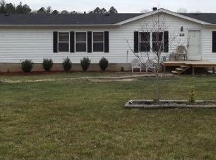 7989 Smith Grove Rd, Scottsville, KY 42164