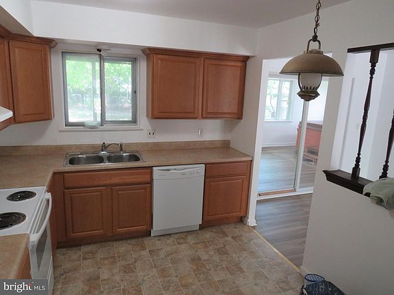 5th image of 123 Quail Hollow Dr