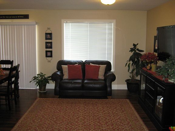 3rd image of 3622 W Bay Cir