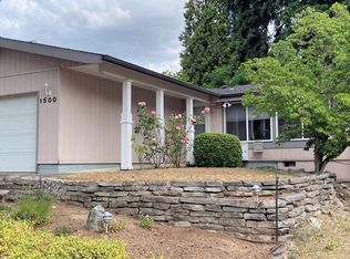 1500 SE Cedar Creek Pl, Gresham, OR 97080