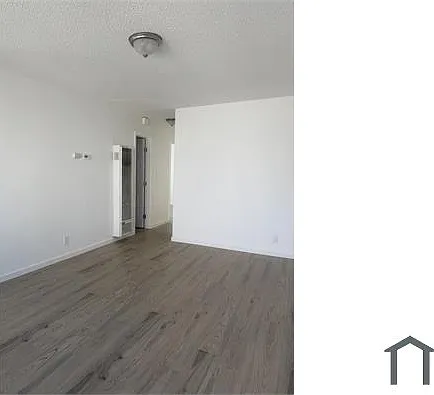 2 bed, 640 sqft, $2,912 — Photo 1
