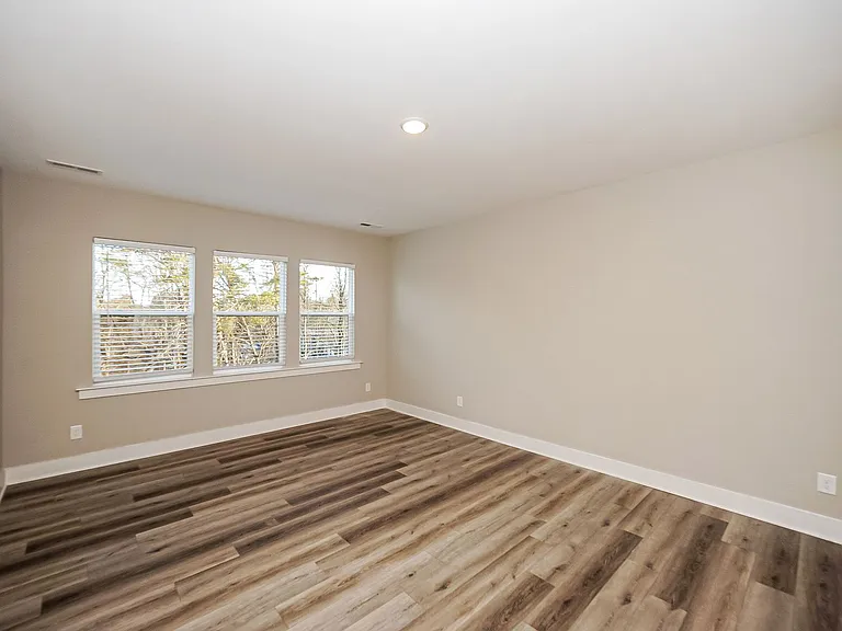 120 Glencoe Ln #104 — Photo 7
