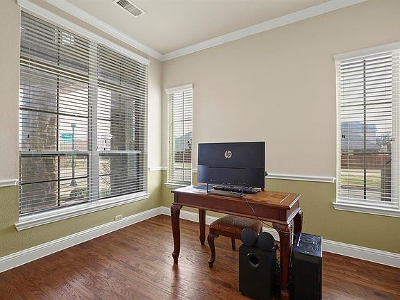 4th image of 4604 Jubilee Dr