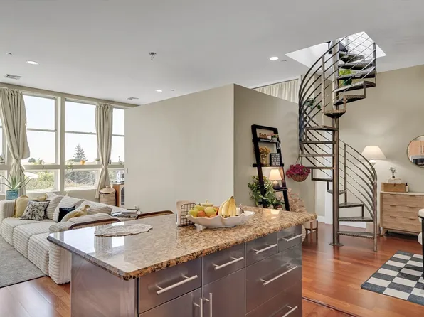 10 Ocean Ave Unit 403, Revere, MA 02151