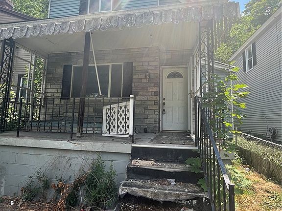 2nd image of 512 Glenn St
