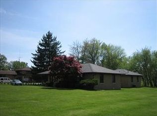 2152 Smoke Rd, Valparaiso, IN 46385