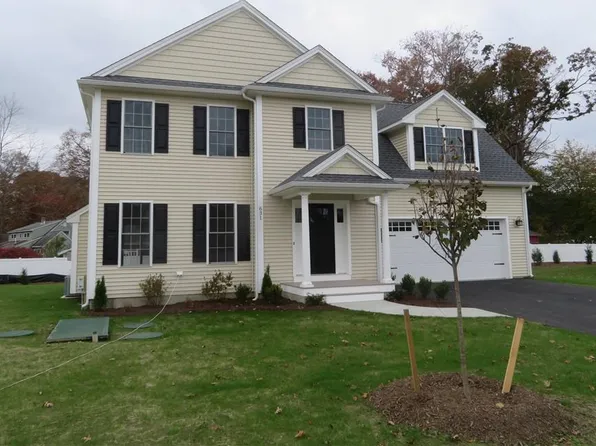 631 Sachem Rd, North Kingstown, RI 02852