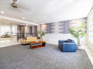 22 N Forest Ave APT 1E, Rockville Centre, NY 11570