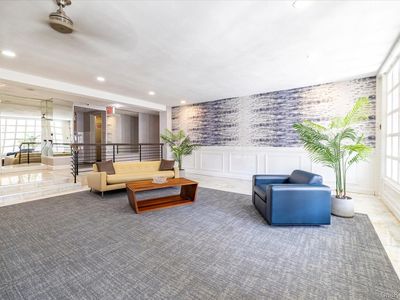 22 North Forest Avenue #1E, Rockville Centre, NY, 11570