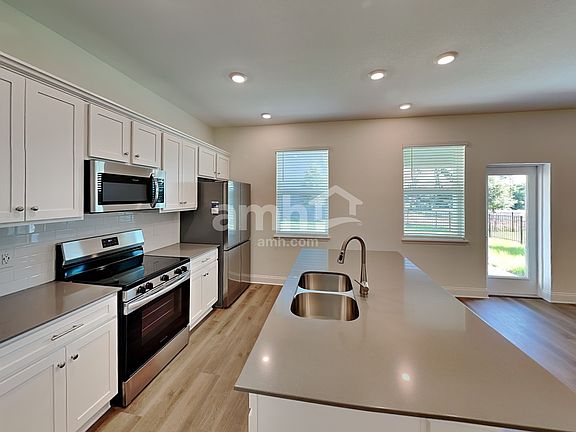 3rd image of 1072 Grafton Ridge Dr