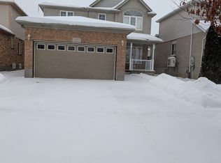 40 Houghton St, Cambridge, ON N3C4K7