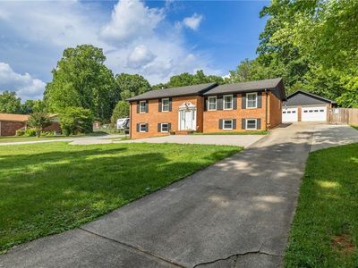 601 Shelby Dr, Greensboro, NC, 27409