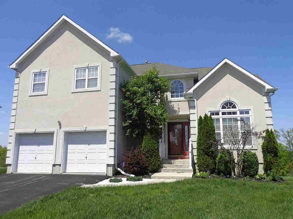 1st image of 16 Wesley Ct