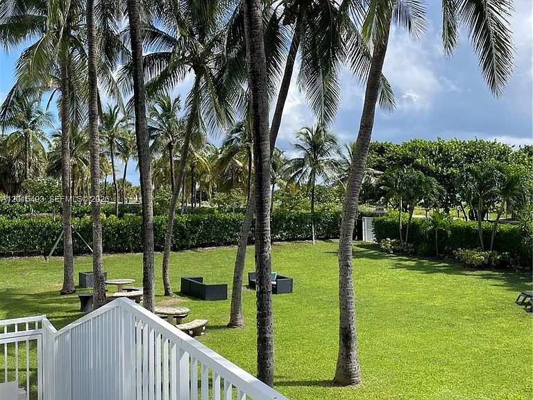 9195 Collins Ave #1012 — Photo 21