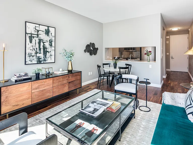 507 W 28th St #10A — Photo 3