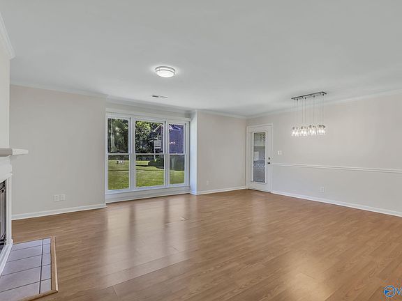 4th image of 5020 Seven Pine Cir