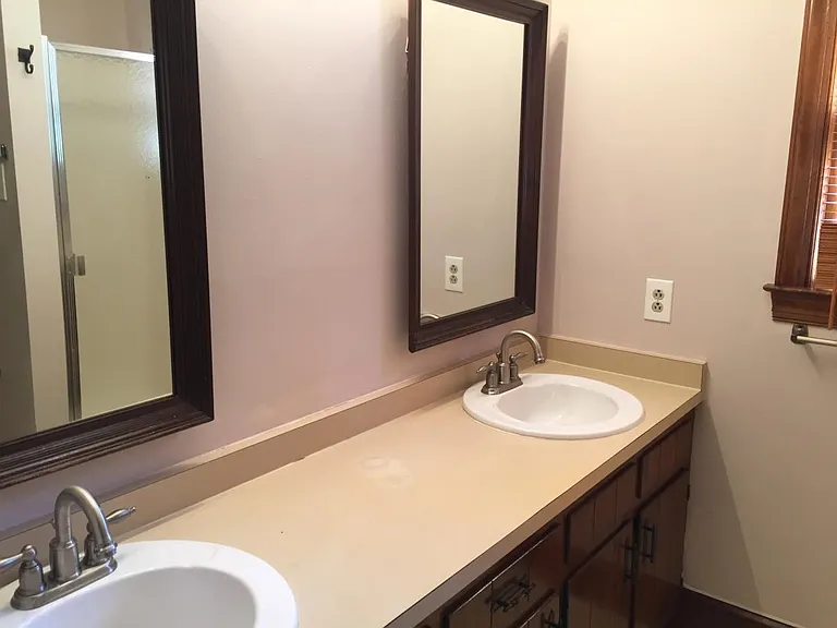 6508 Valley Estates Dr — Photo 13