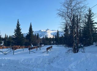 L5 Hilltop Rd, Healy, AK 99743