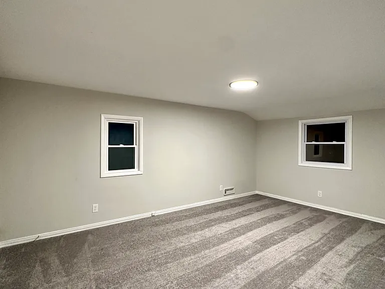 60 Walnut Park — Photo 11