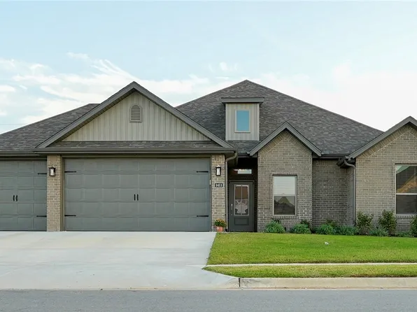 1411 Sessile Oak Way, Bentonville, AR 72713