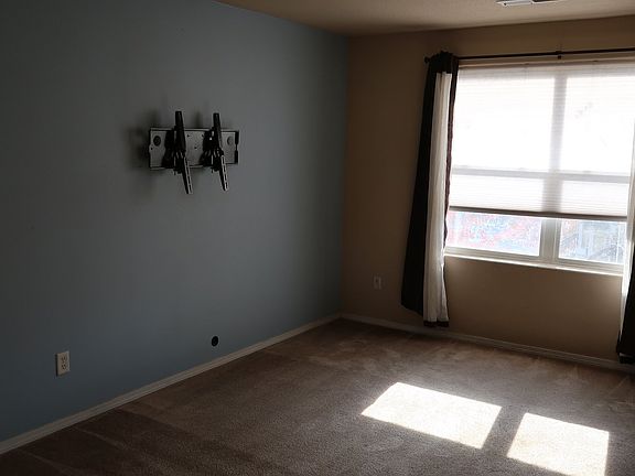 5th image of 6121 NE 14th Ct