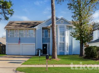 8522 Lake Crystal Dr, Houston, TX 77095