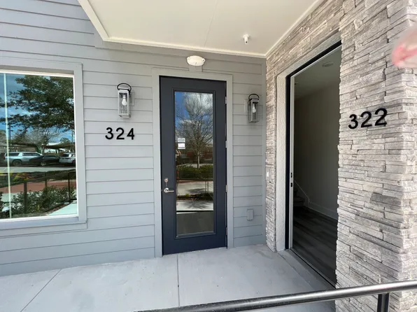 322 Center Lake Ln, Oviedo, FL 32765