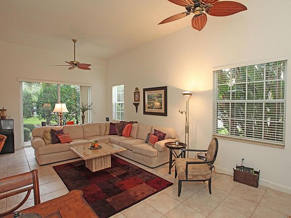 4th image of 1802 Flower Dr