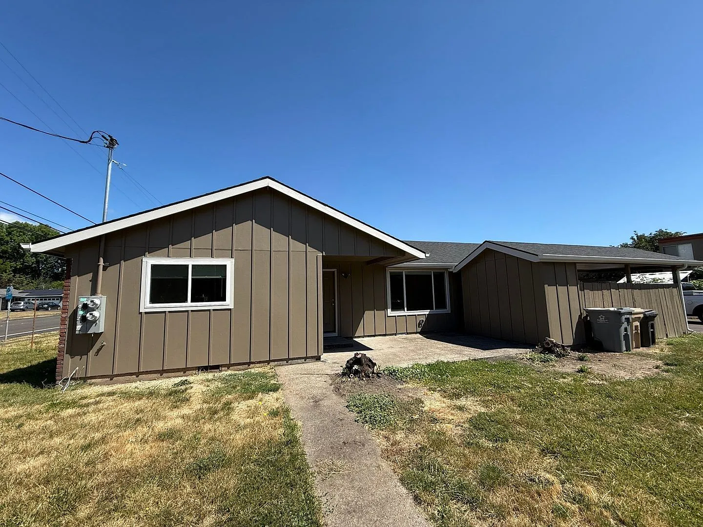 2 bed, 1.0 bath, 749 sqft, $1,695 — Photo 3