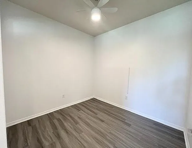 Unit Photo