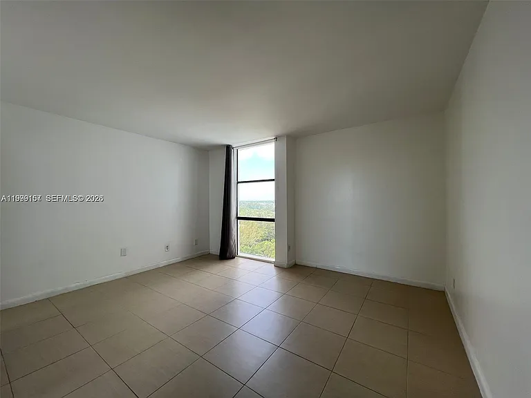 13499 Biscayne Blvd #1402 — Photo 11