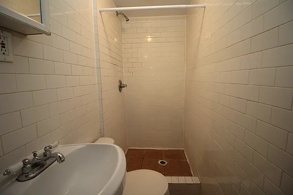 Rented by J Misrahi Realty Corp | media 28
