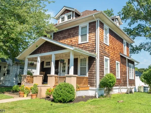 325 Lakeside Ave, Pompton Lakes Boro, NJ 07442