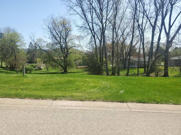 Thomas Dr, Rollingstone, MN 55969