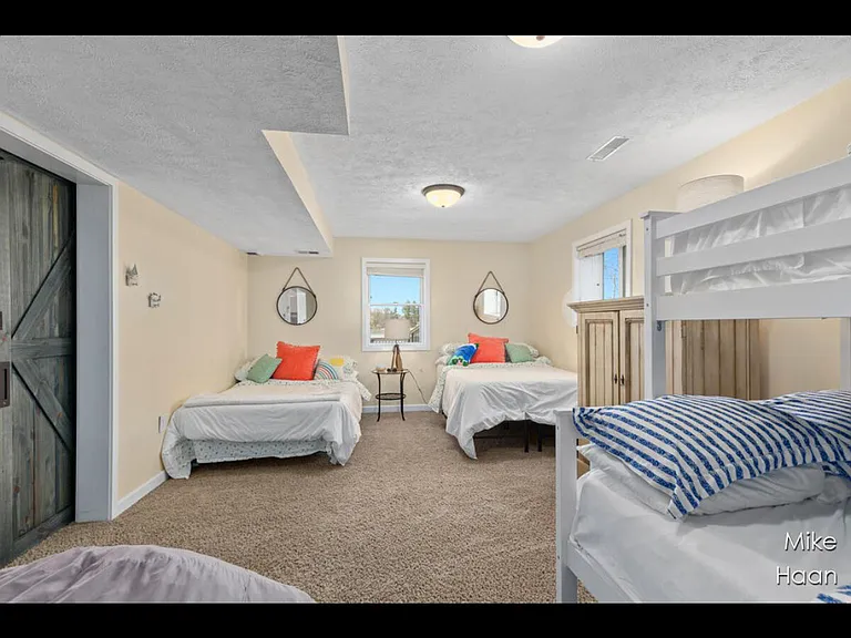 13545 Armitage Dr — Photo 6