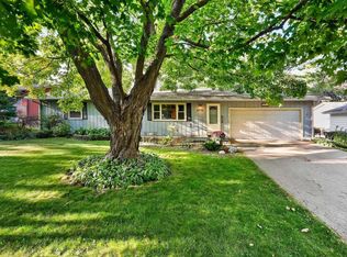 6322 Putnam Rd, Madison, WI 53711