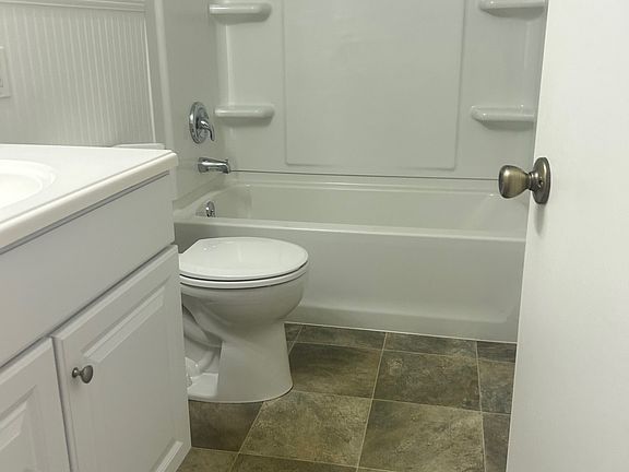 2nd image of 1515 Esbenshade Rd APT 1