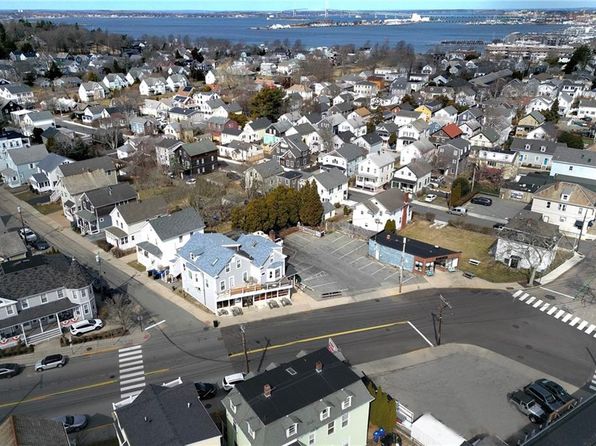 3-7 Carroll Ave, Newport, RI 02840