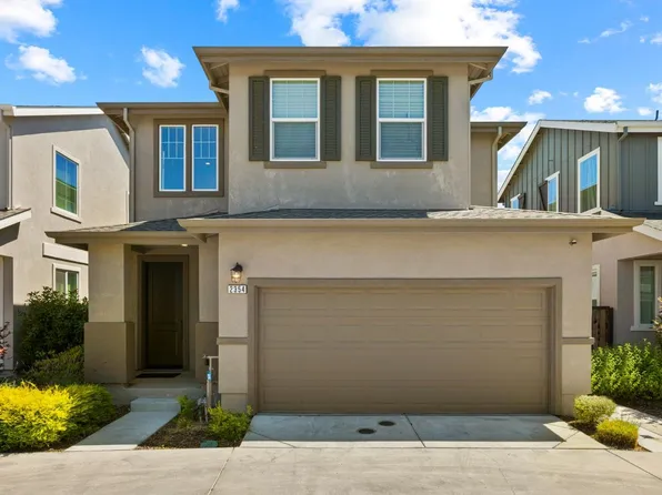 2354 Aerostar Way, Sacramento, CA 95834