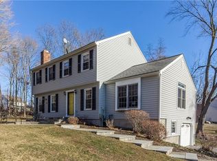 8 Liberty Vlg, Clinton, CT 06413