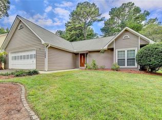 1068 Pointer Rdg, Tucker, GA 30084
