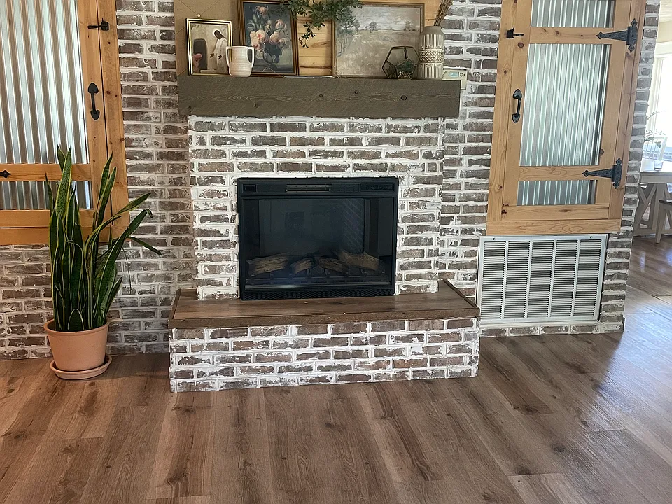 1502 S 325 W