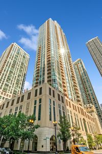 21 E Huron St APT 4401, Chicago, IL, 60611