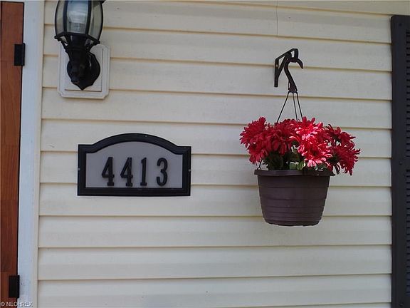 2nd image of 4413 Hudson St
