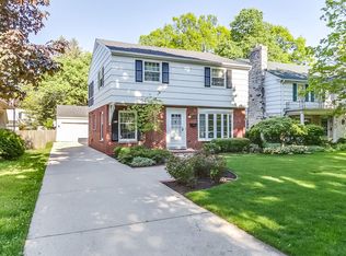 832 N 67th St, Wauwatosa, WI 53213